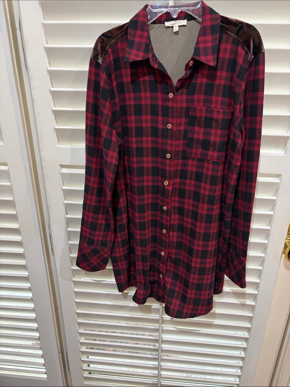Mystree Red and Black Plaid Button-Down Shirt with Velvet Panel on the Back. S